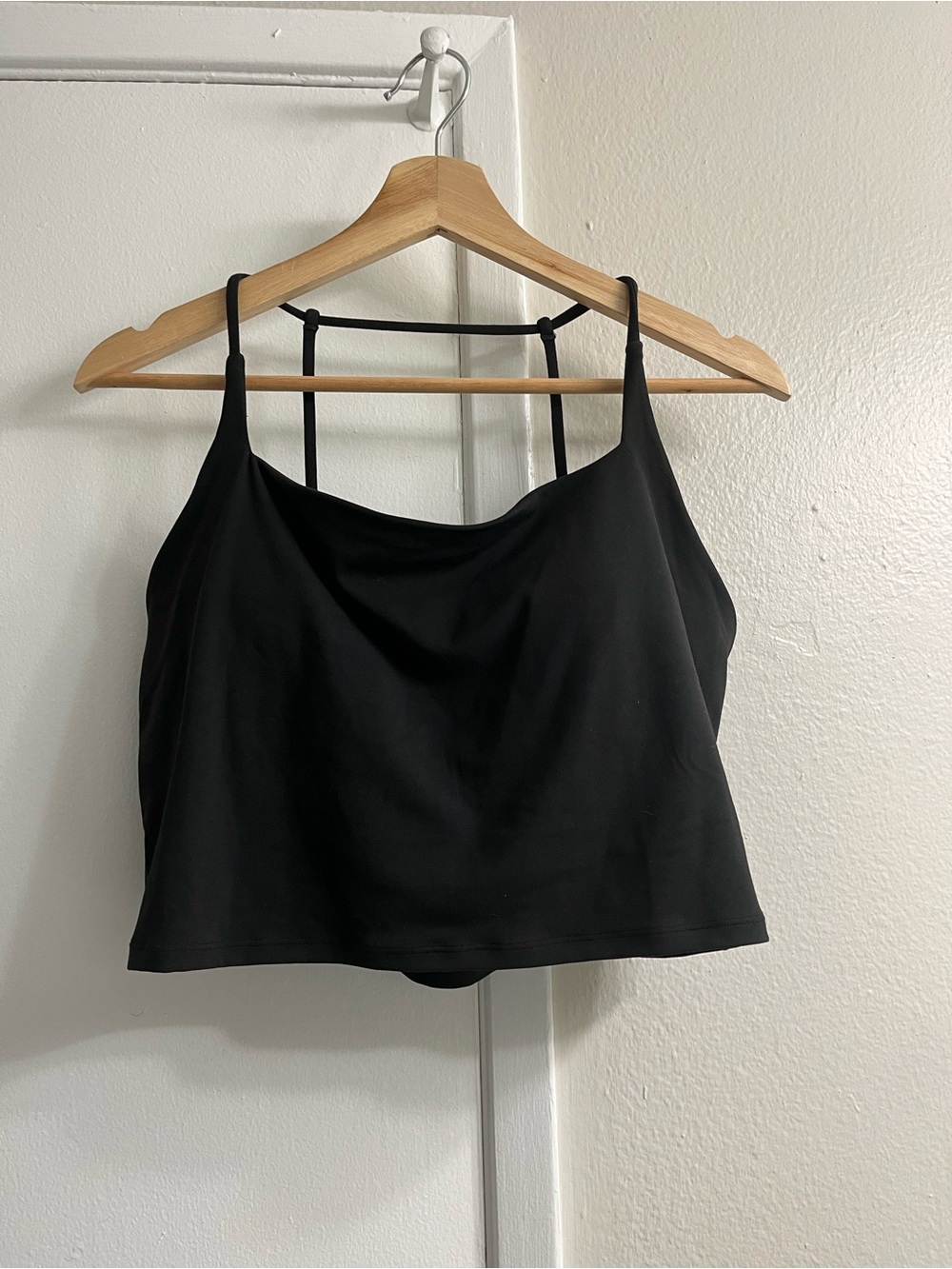 Vuori Black Strappy Cami Tank Top